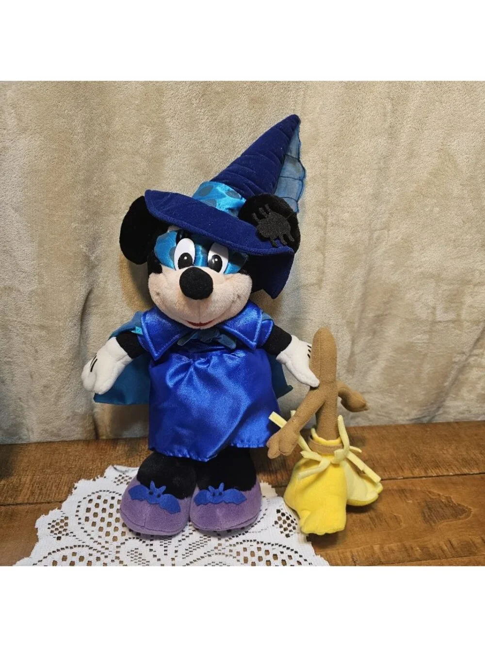 VINTAGE Disney Minnie Mouse 15